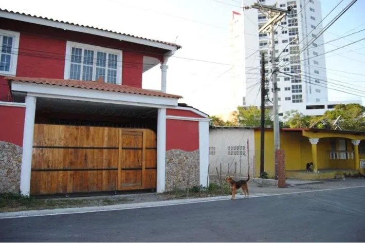 Se Vende Casa Frente al Mar en Farallón, Río Hato