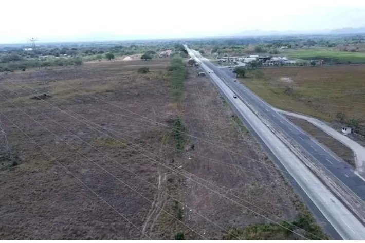 Se vende finca frente a la panamericana en Antón, Coclé