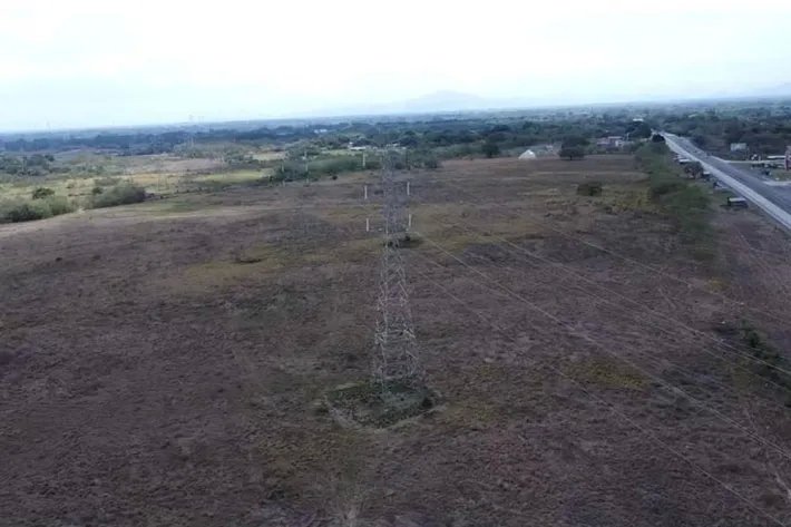 Se vende finca frente a la panamericana en Antón, Coclé