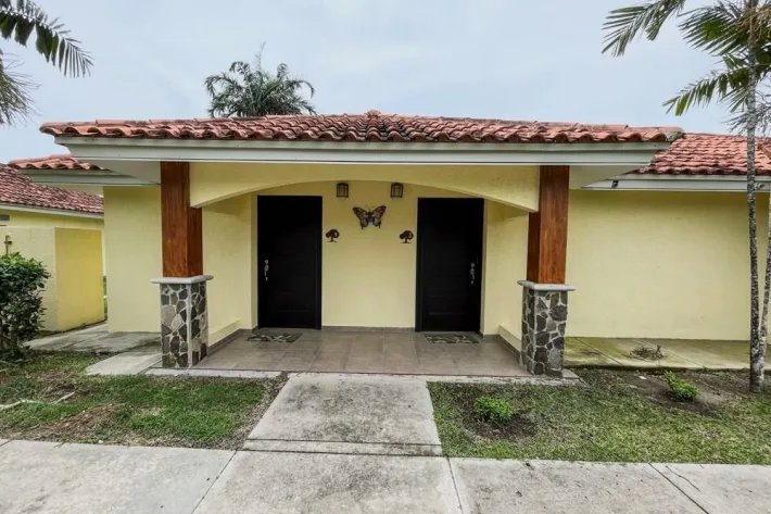 Se venden residencias en Hato Viejo, Antón