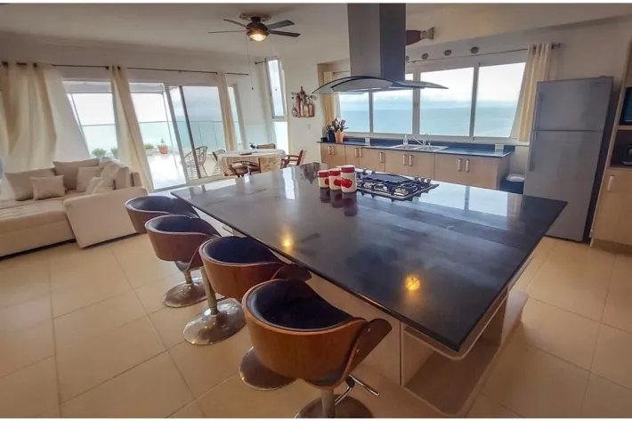 Beachfront apartment for rent in Farallon, Rio Hato
