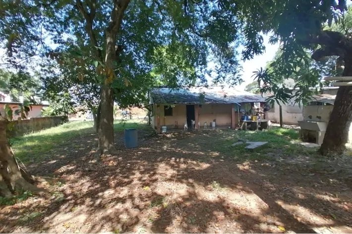 Se vende casa unifamiliar con terreno en Chitré, Herrera