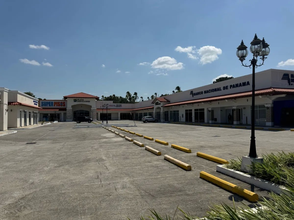 Venta de local comercial en Farallón
