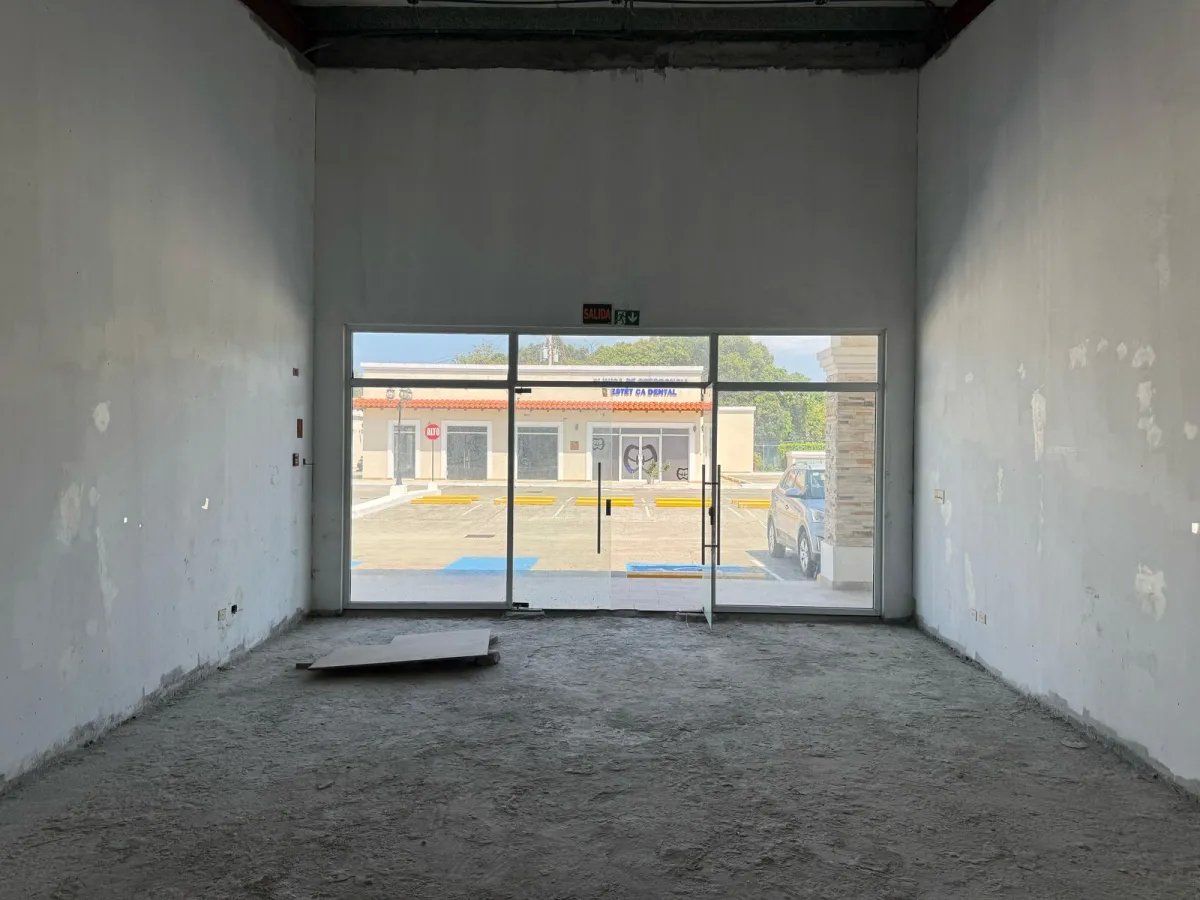 Venta de local comercial en Farallón