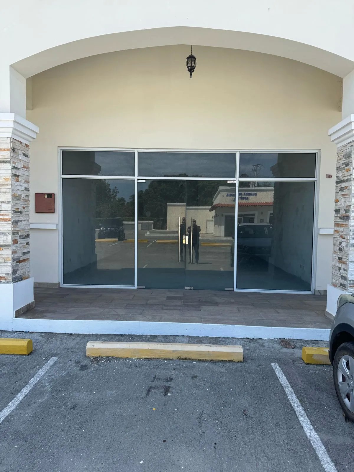 Venta de local comercial en Farallón