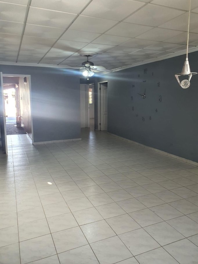 Venta de Casa en Valle Dorado La Chorrera, Panamá