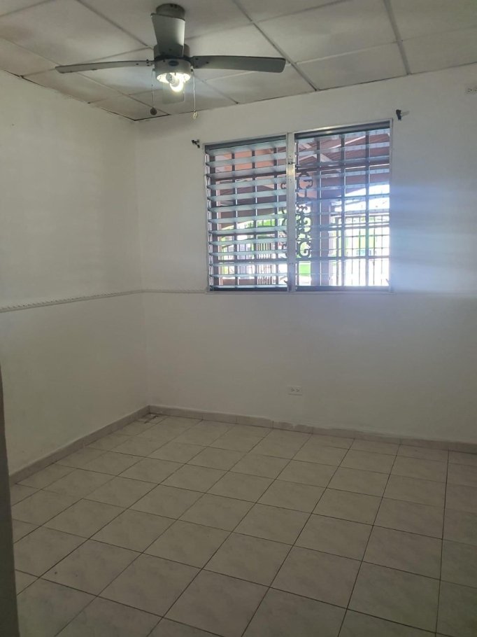 Venta de Casa en Valle Dorado La Chorrera, Panamá