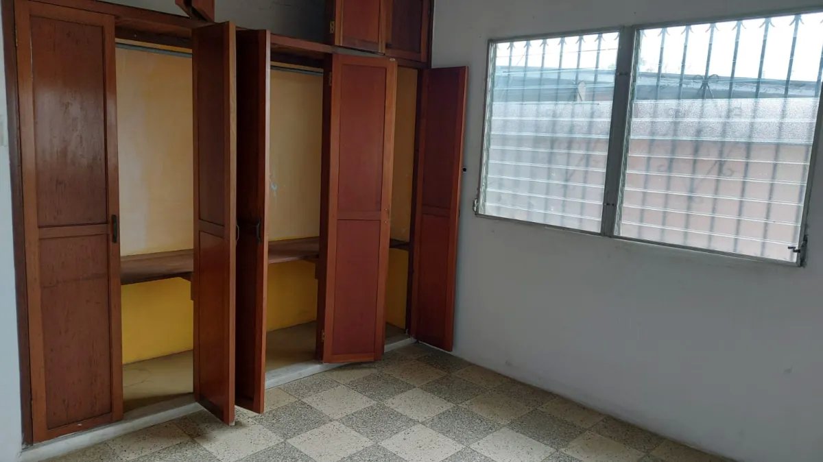 Vendo casa en La Chorrera en vía principal