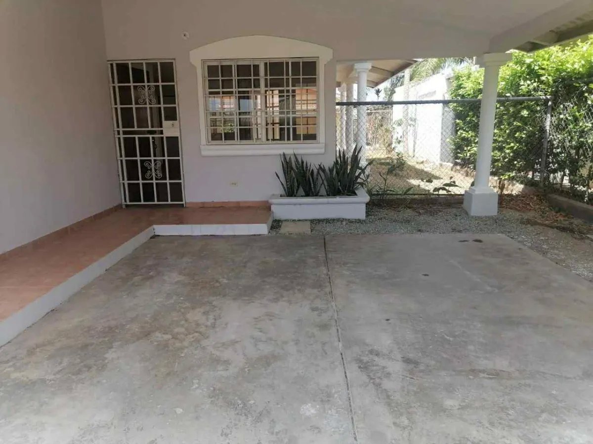 Single Family Detached For Sale in Urbanización Brisas de Los Guayacan...
