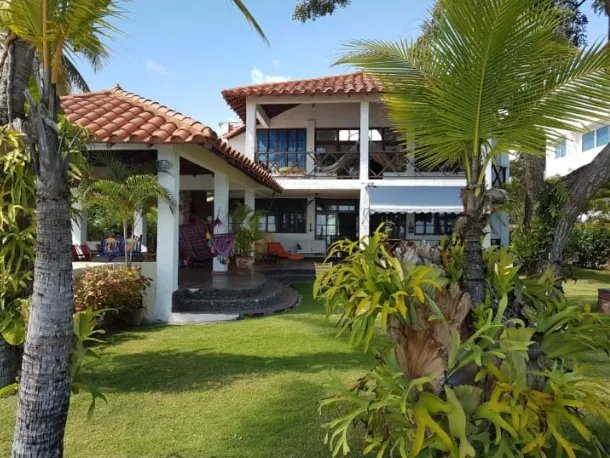 Vacation Home Sale and Rent in Farallón