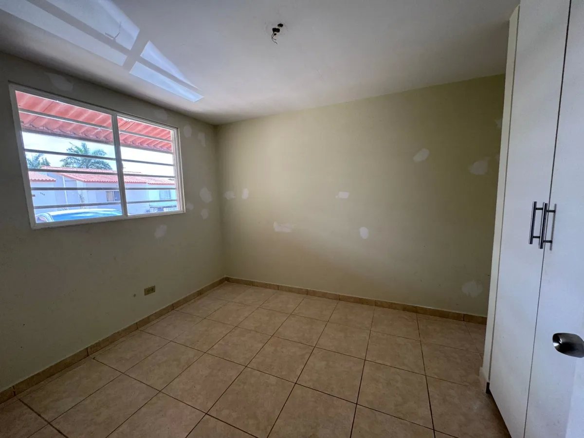 VENDO CASA ARBOLEDAS LOS OLIVOS LA CHORRERA