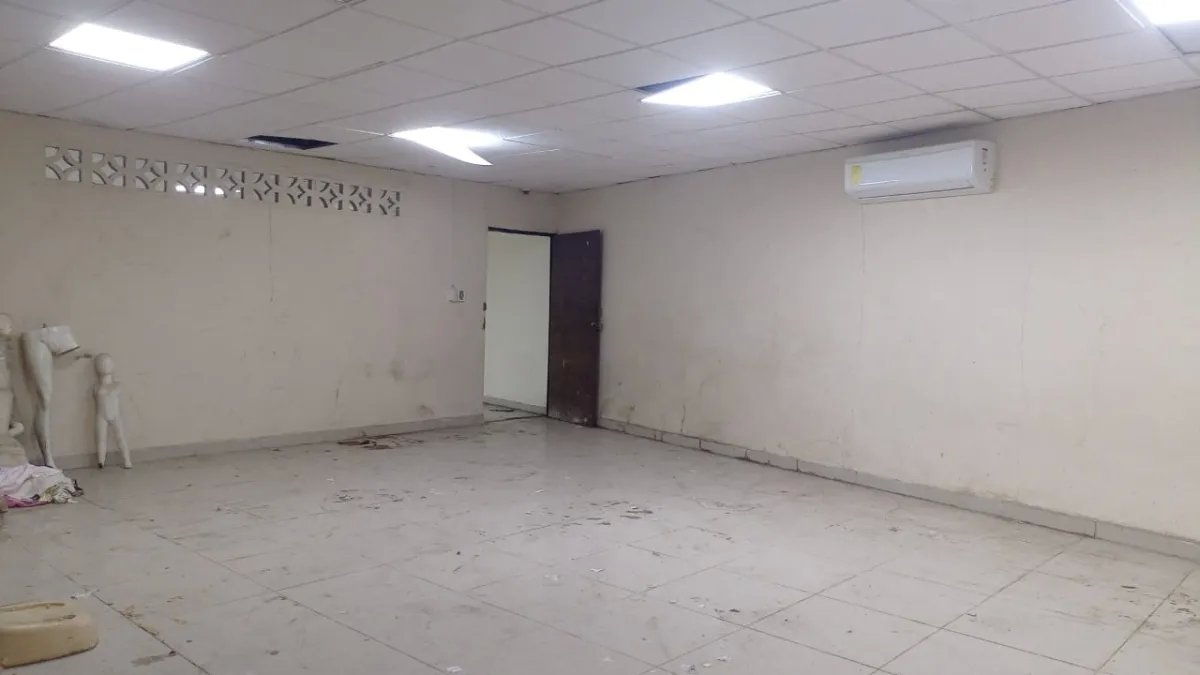 Venta Plaza Comercial en Aguadulce