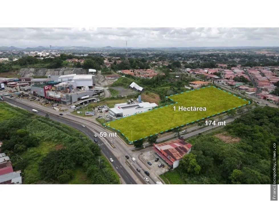 Se vende lote en Chorrera al lado de Anclas Mall