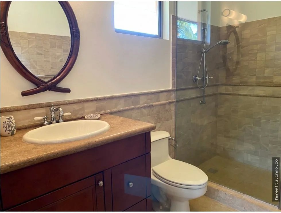 Single Family House for sale in Farallon