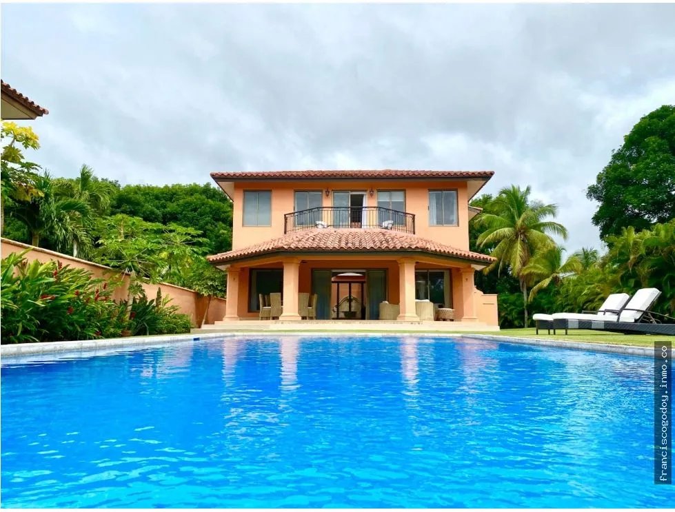 Single Family House for sale in Farallon