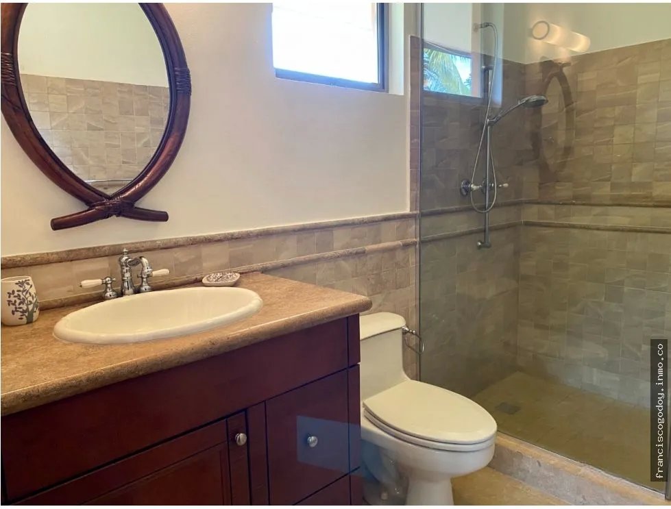 Single Family House for sale in Farallon