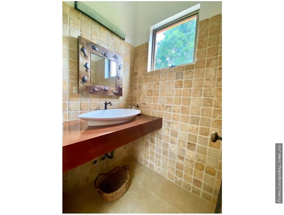Single Family House for sale in Farallon