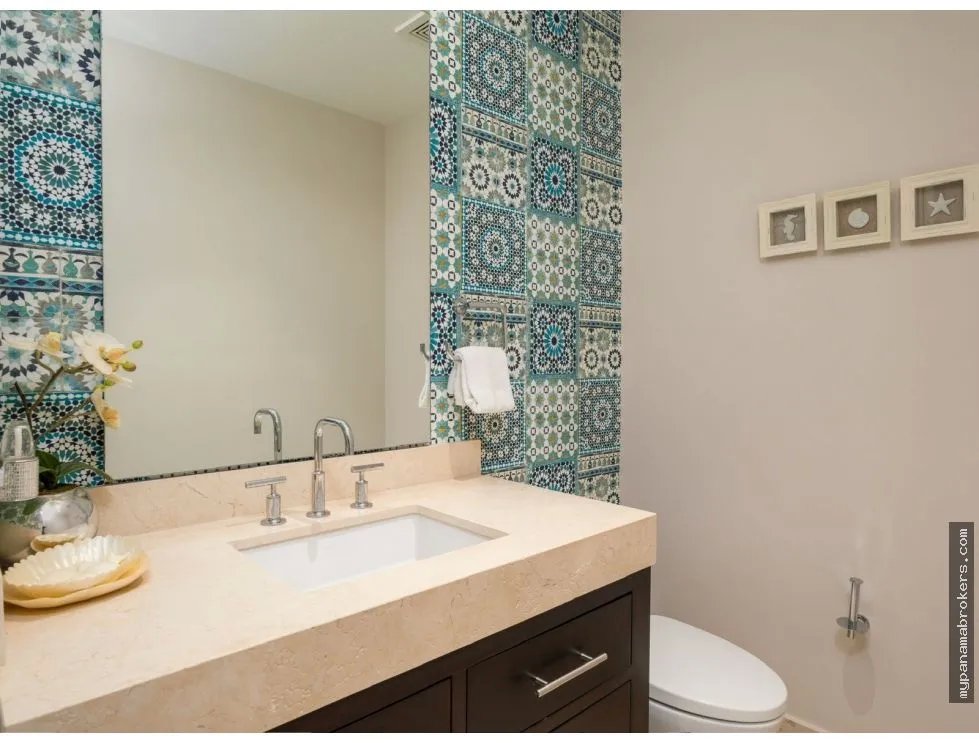 Apartment for sale in Farallon