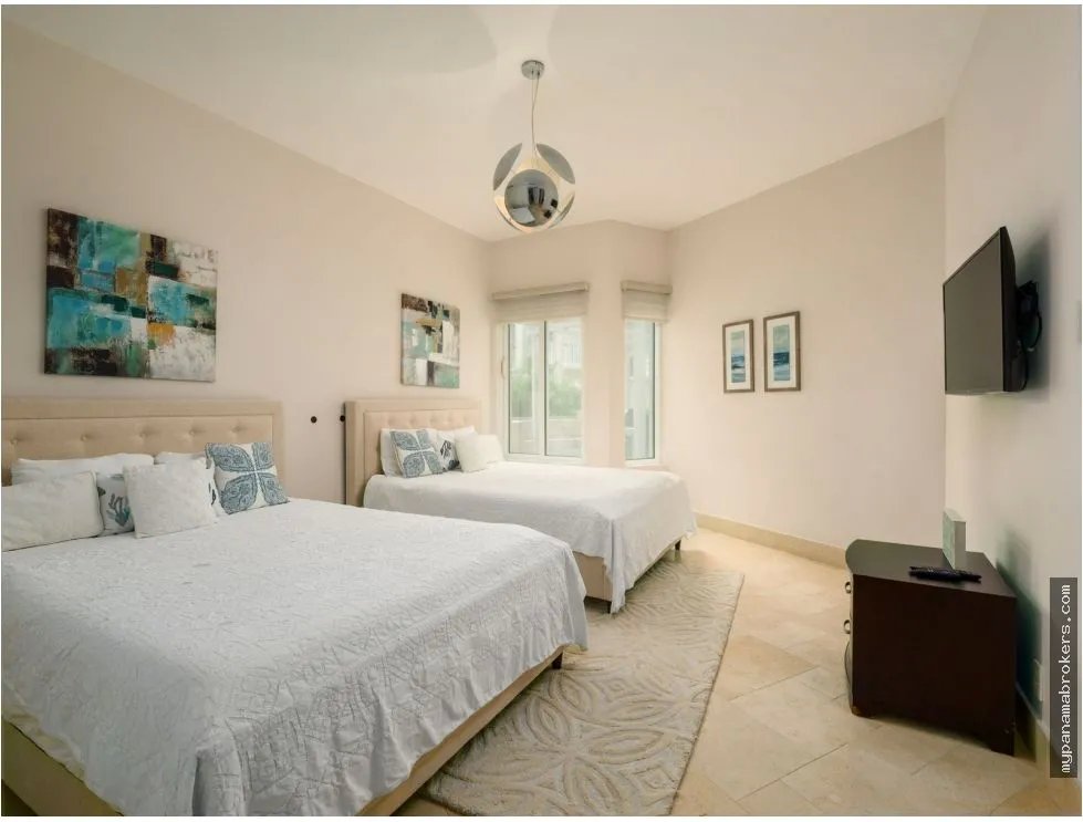 Apartment for sale in Farallon