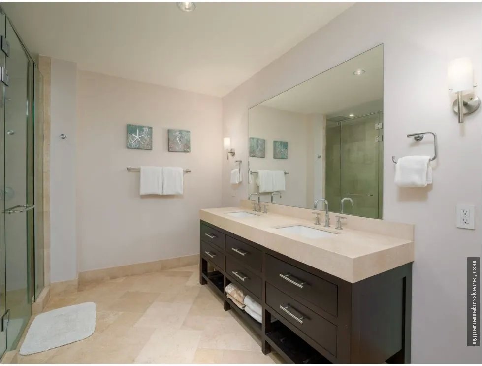 Apartment for sale in Farallon