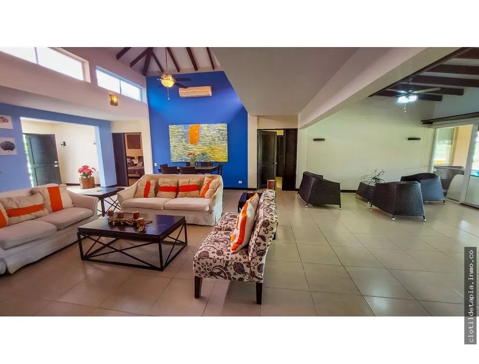 Se vende casa en Río Hato, Coclé
