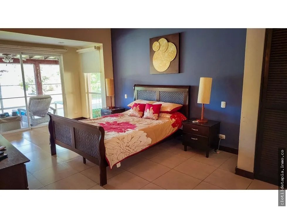 Single Family House for sale in Farallon
