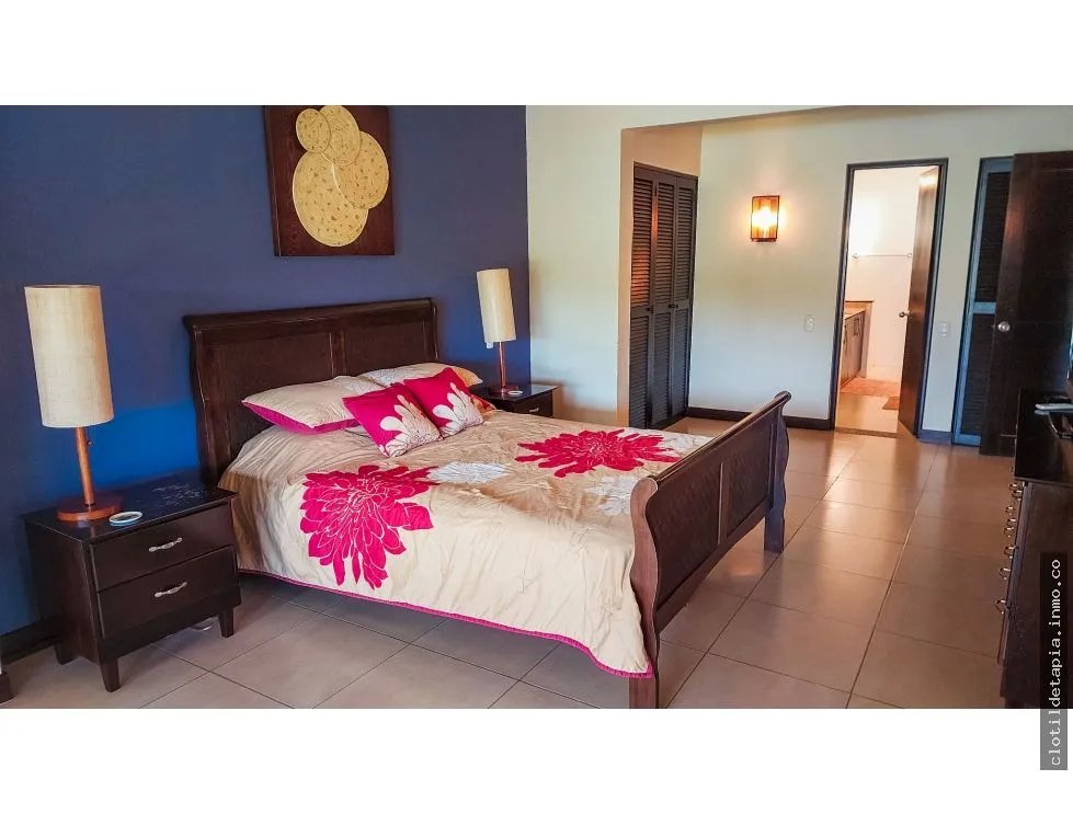 Single Family House for sale in Farallon
