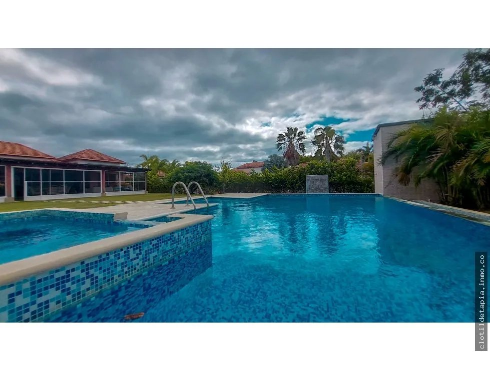 Single Family House for sale in Farallon