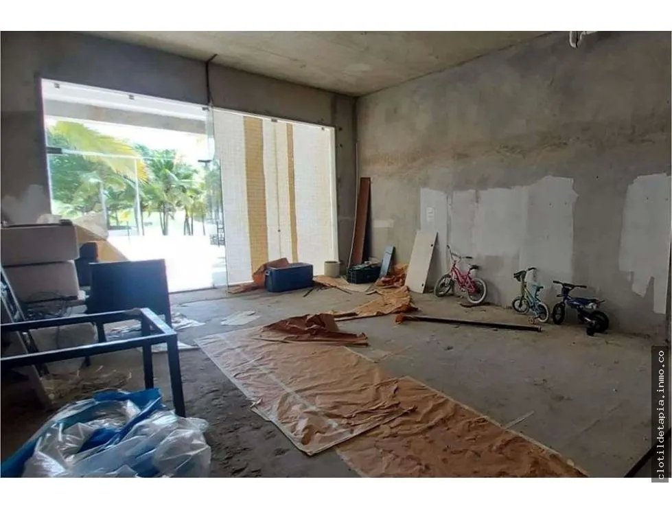 Commercial Space for sale in Farallon