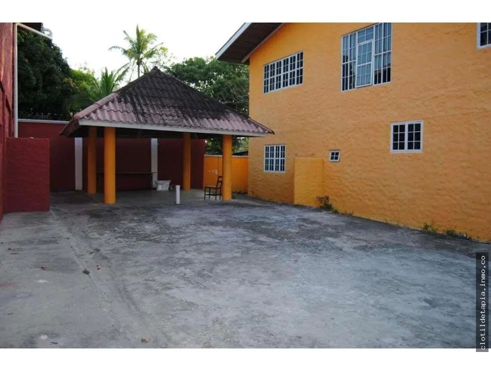 Se Vende Casa Frente al Mar en Farallón, Río Hato