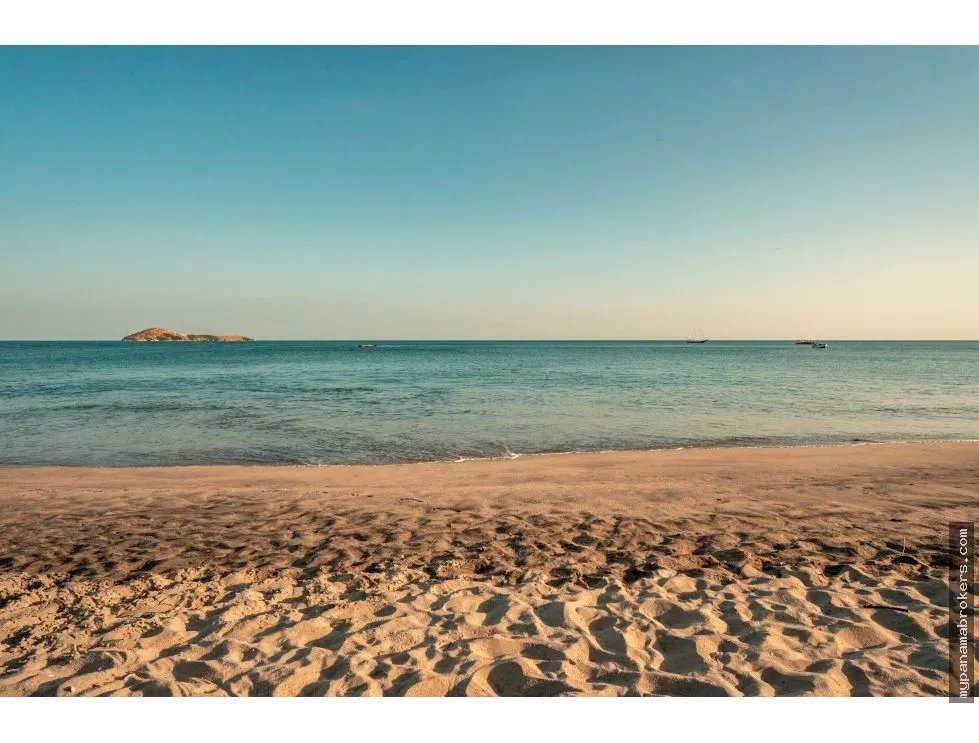 Venta de Casa de Playa en Playa Blanca - Farallón - Panamá