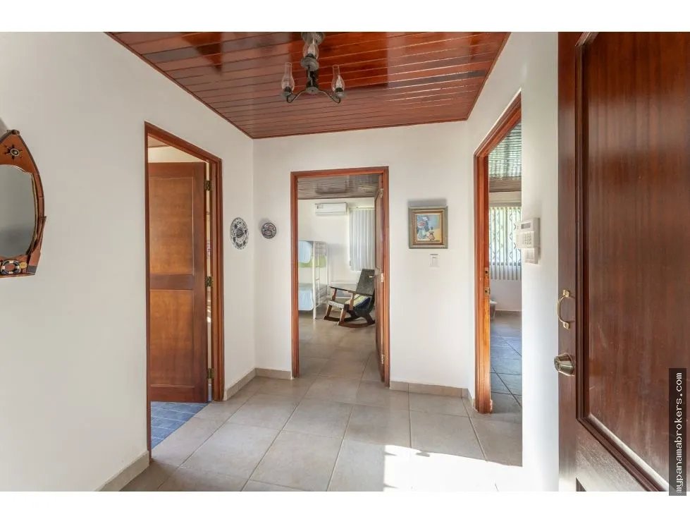 Single Family House for sale in Farallon