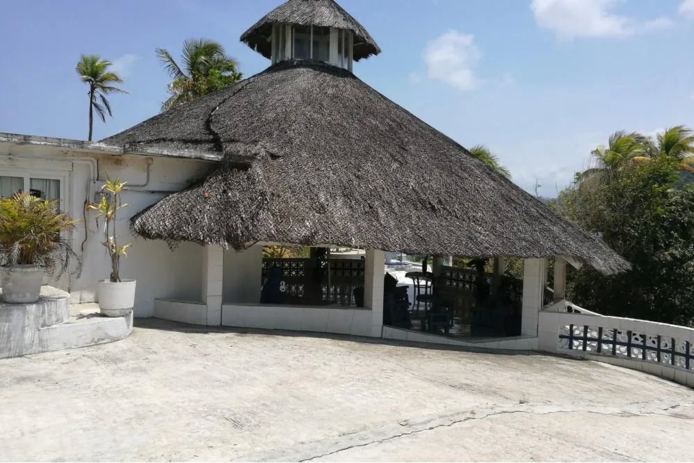 Lote con Isla y Playa en venta en Bahía Cacique, Portobelo, Colón
