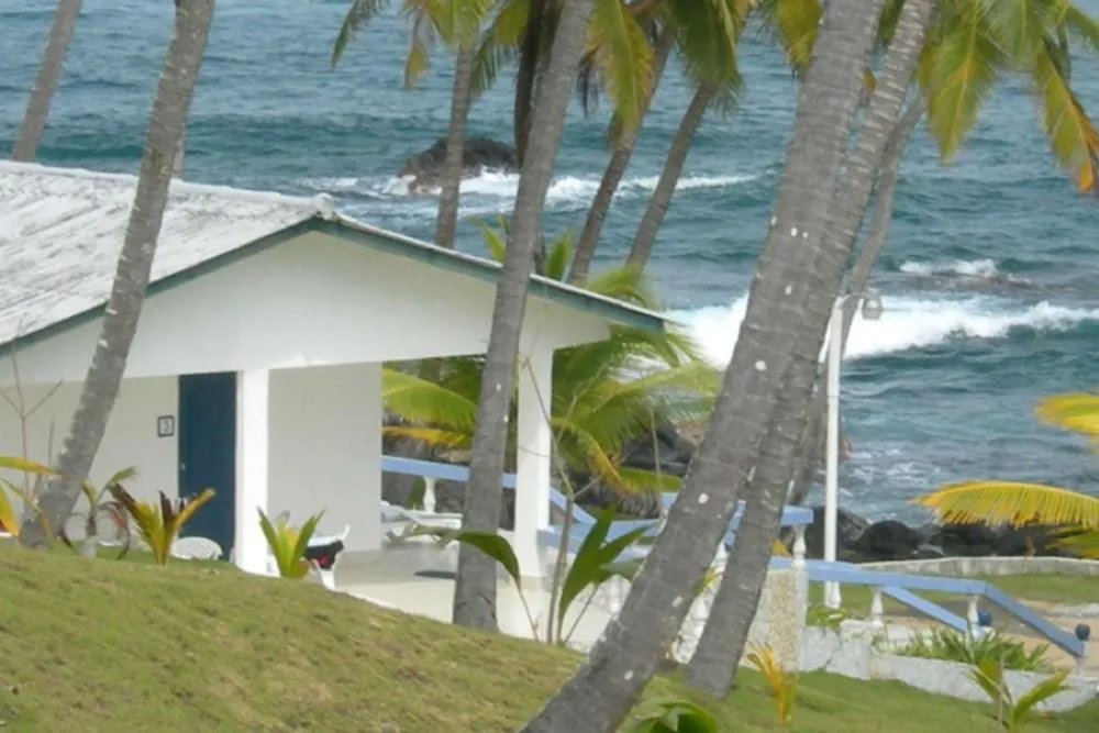 Lote con Isla y Playa en venta en Bahía Cacique, Portobelo, Colón