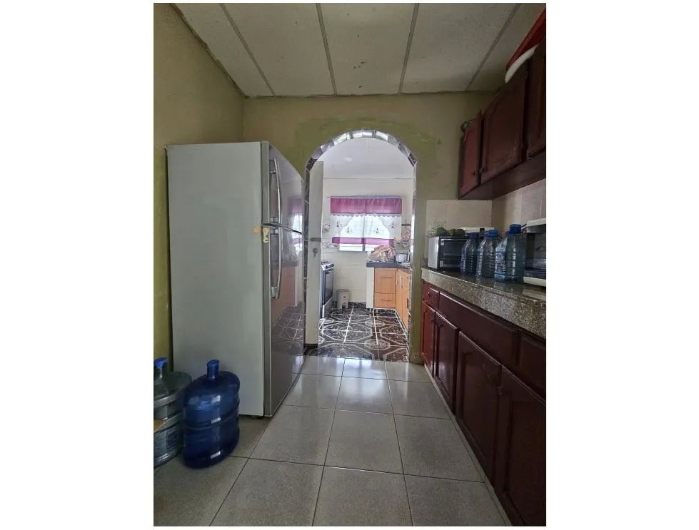 Corner house for sale in Chitré, Herrera