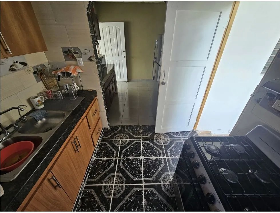 Venta de casa de esquina en Chitré, Herrera