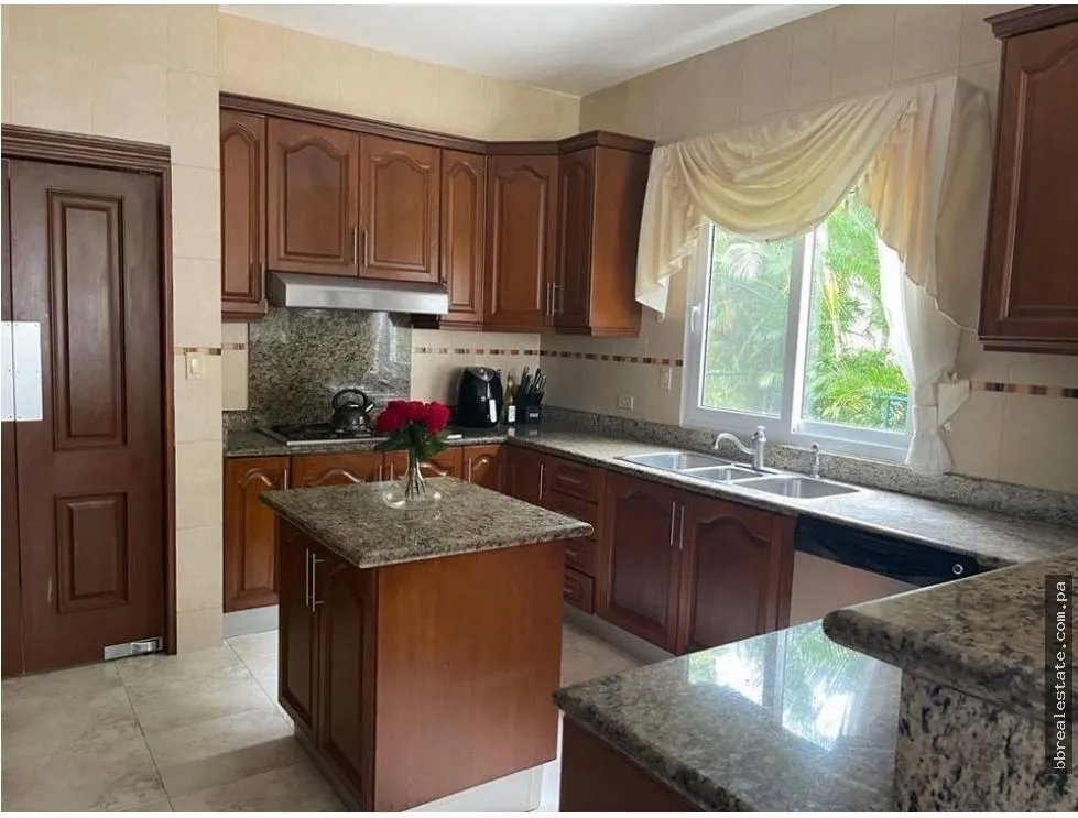 Venta de casa en Panamá Pacífico, Tucán Country Club