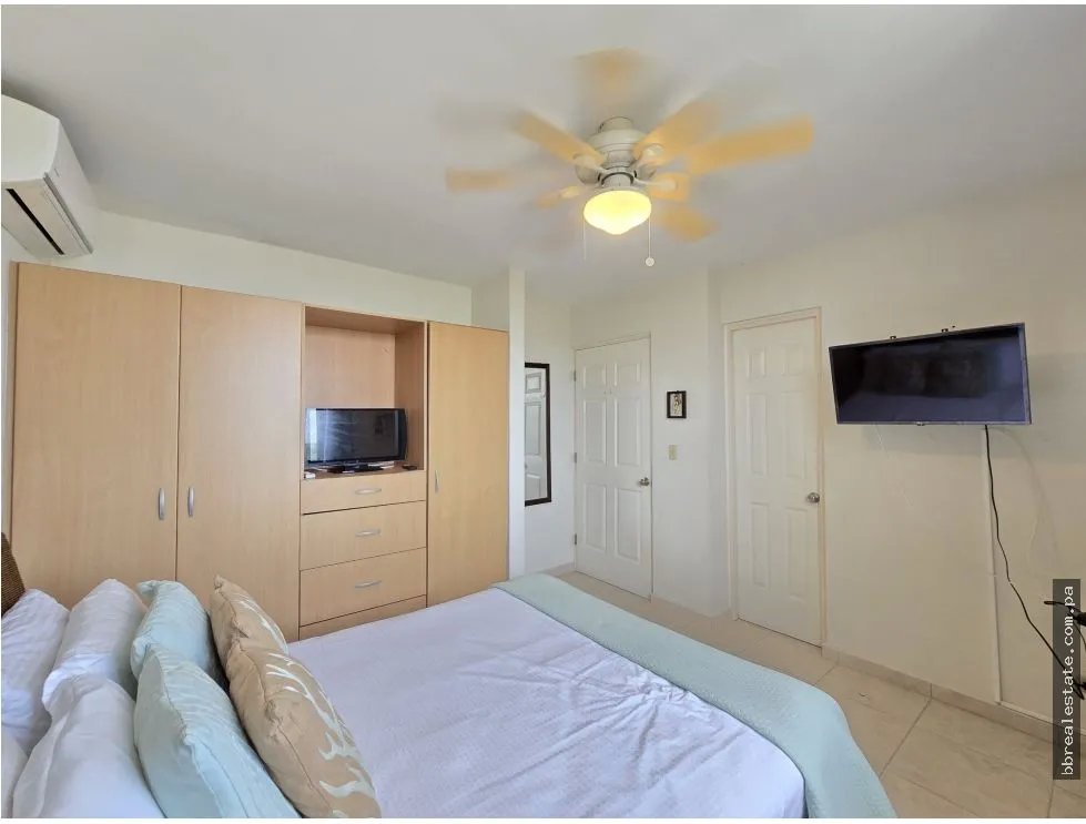 Venta de apartamento en Playa Blanca, PH Villa Azul