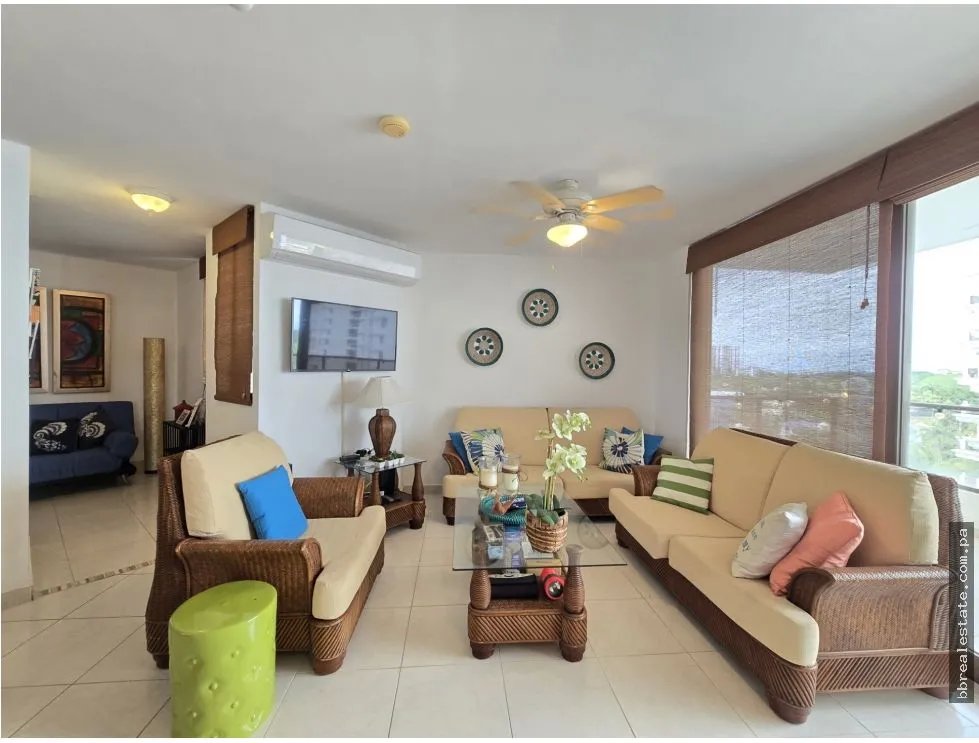 Venta de apartamento en Playa Blanca, PH Villa Azul