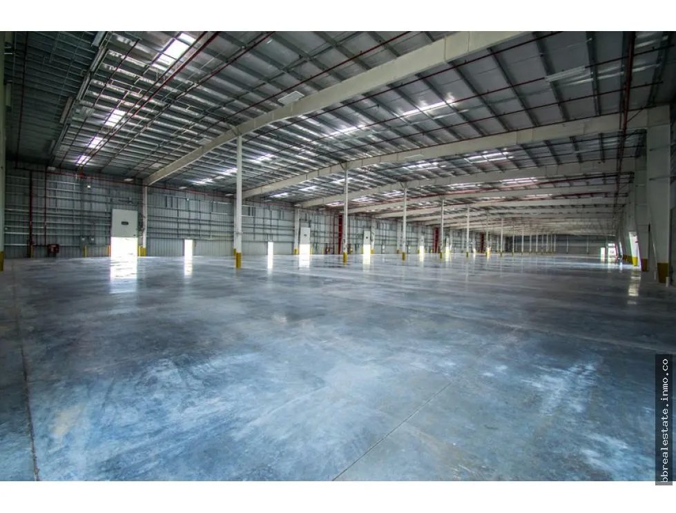 ALQUILER BODEGAS PARQUE INDUSTRIAL PANAMA OESTE NEGOCIABLE
