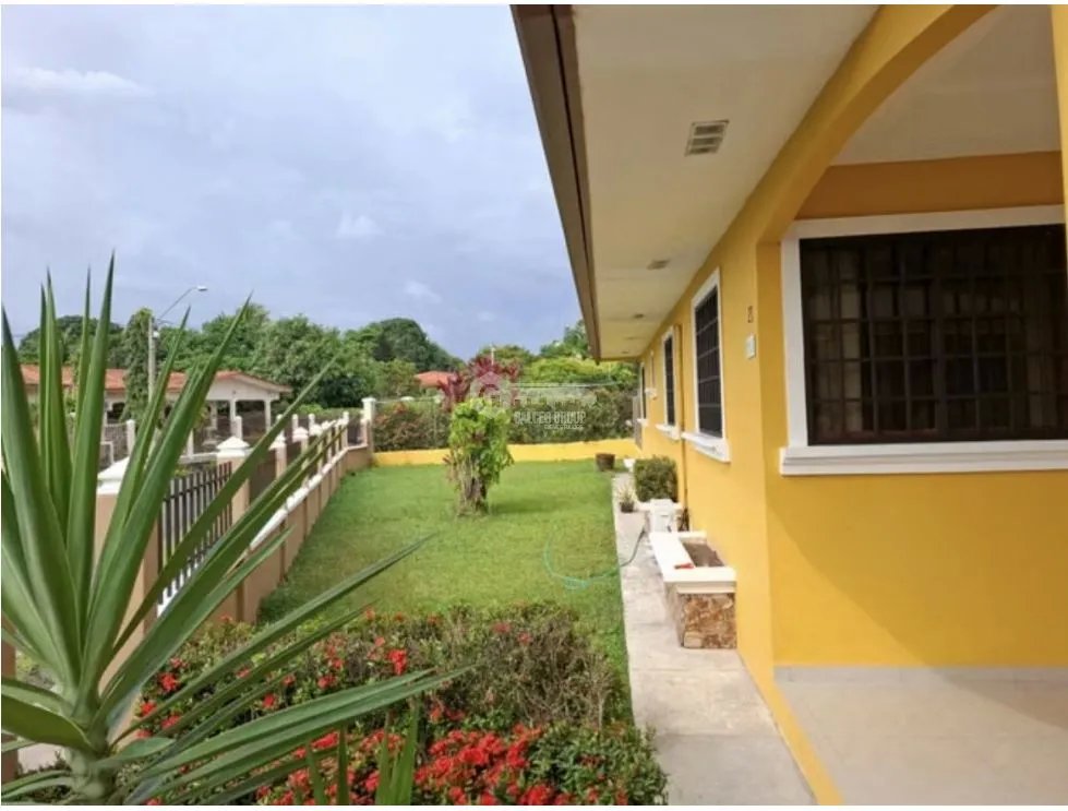SE ALQUILA CASA EN PENONOME  750 M2 CON PATIO AMOBLADA