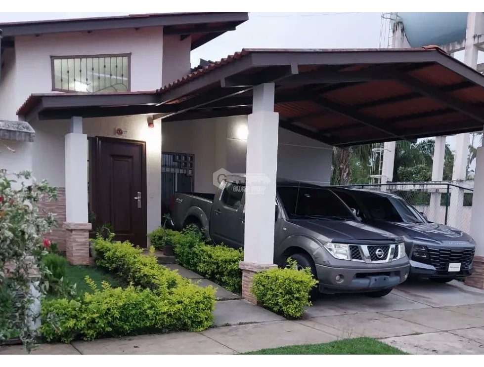 ARRAIJAN / VISTA VERDE / 3 HABITACIONES / 248M / PATIO / EN ESQUINA