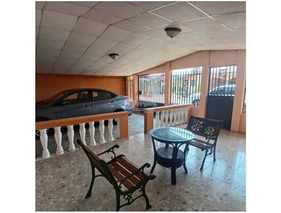 NUEVO ARRAIJAN / ALTOS DE SAN GABRIEL / CERCA DEL METRO L3 / 205M2