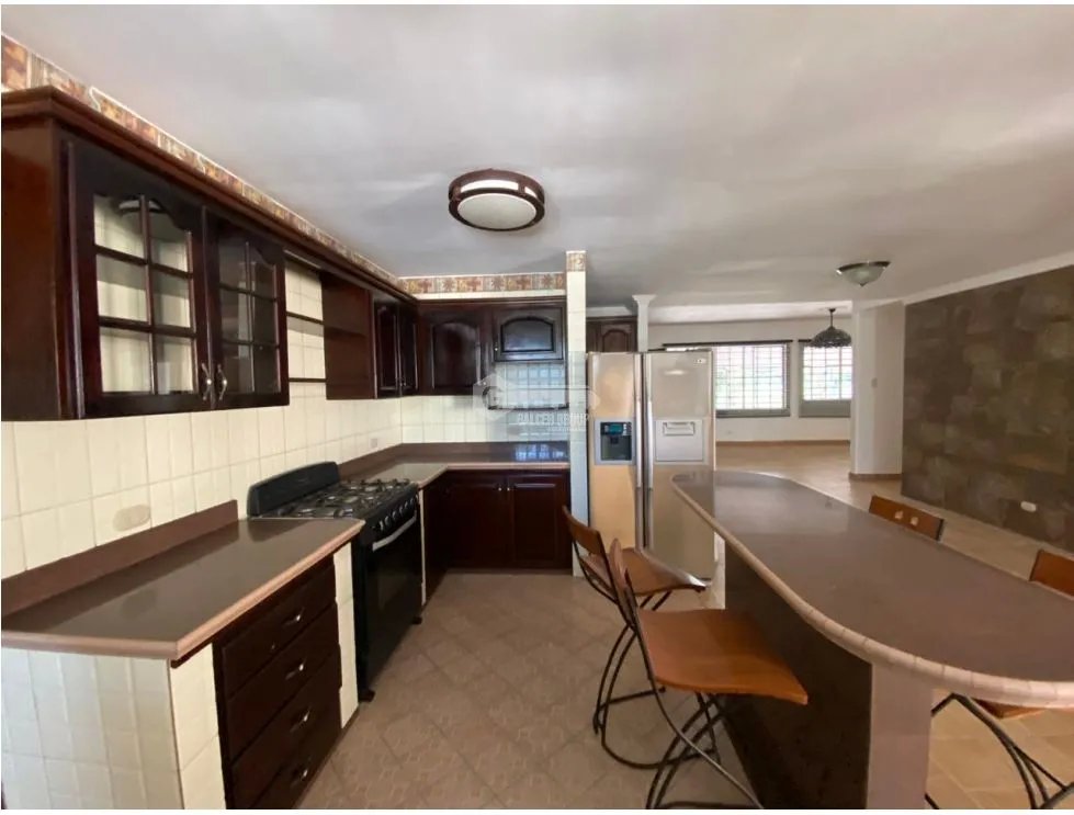 RESIDENCIAL HOWARD / 596 M2 / 3 HABITACION / TERRAZA
