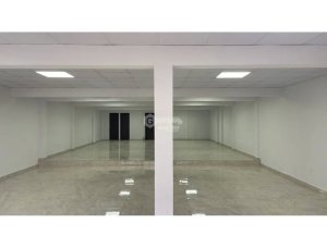 LOCAL / LA CHORRERA / 528M2 / AVE LIBERT...