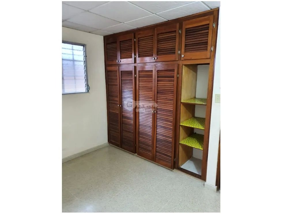 ARRAIJAN / PARQUES DEL OESTE / 240 M2 / 3 HABITACIONES / CERCADA
