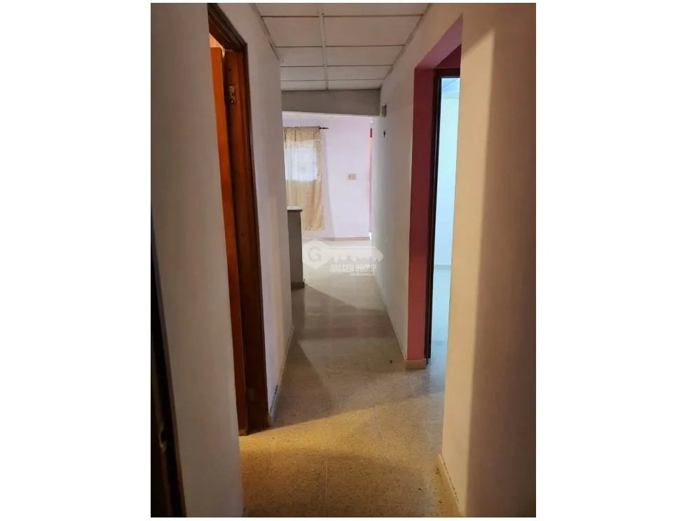 ARRAIJAN / PARQUES DEL OESTE / 240 M2 / 3 HABITACIONES / CERCADA