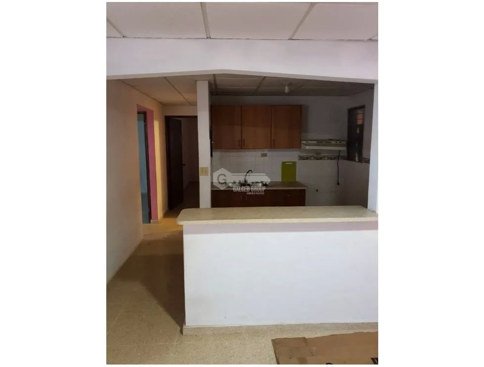 ARRAIJAN / PARQUES DEL OESTE / 240 M2 / 3 HABITACIONES / CERCADA