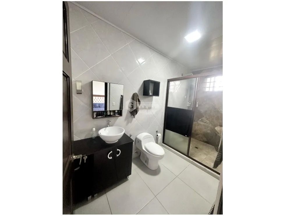 PENONOME / LLANO HERMOSO / 312 M2 / 2 NIVELES / 5 HABITACIONES