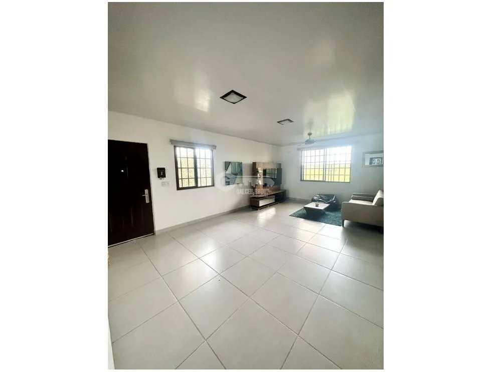PENONOME / LLANO HERMOSO / 312 M2 / 2 NIVELES / 5 HABITACIONES